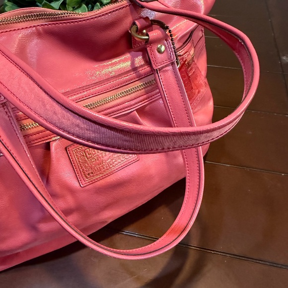 Coach Poppy Tote Pink Patent Leather shoulder,brass hardware 2 Coach Hang Tags - Picture 4 of 17